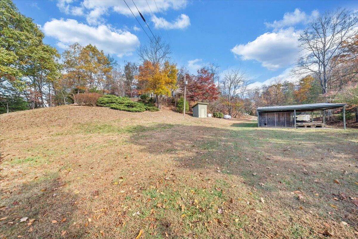 549 Clydes RD - Photo 82