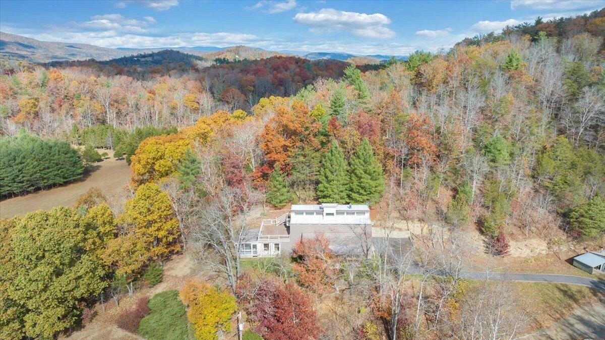 549 Clydes RD - Photo 88