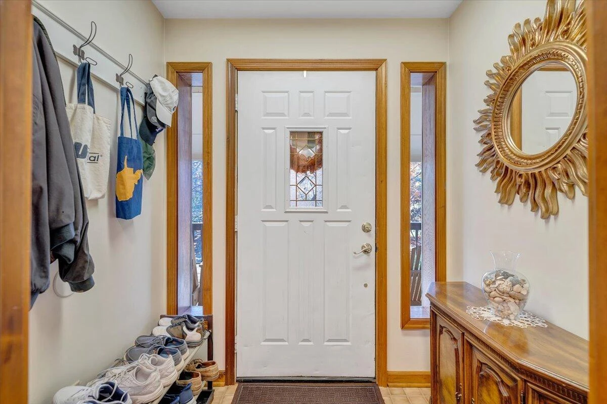 549 Clydes RD - Photo 9