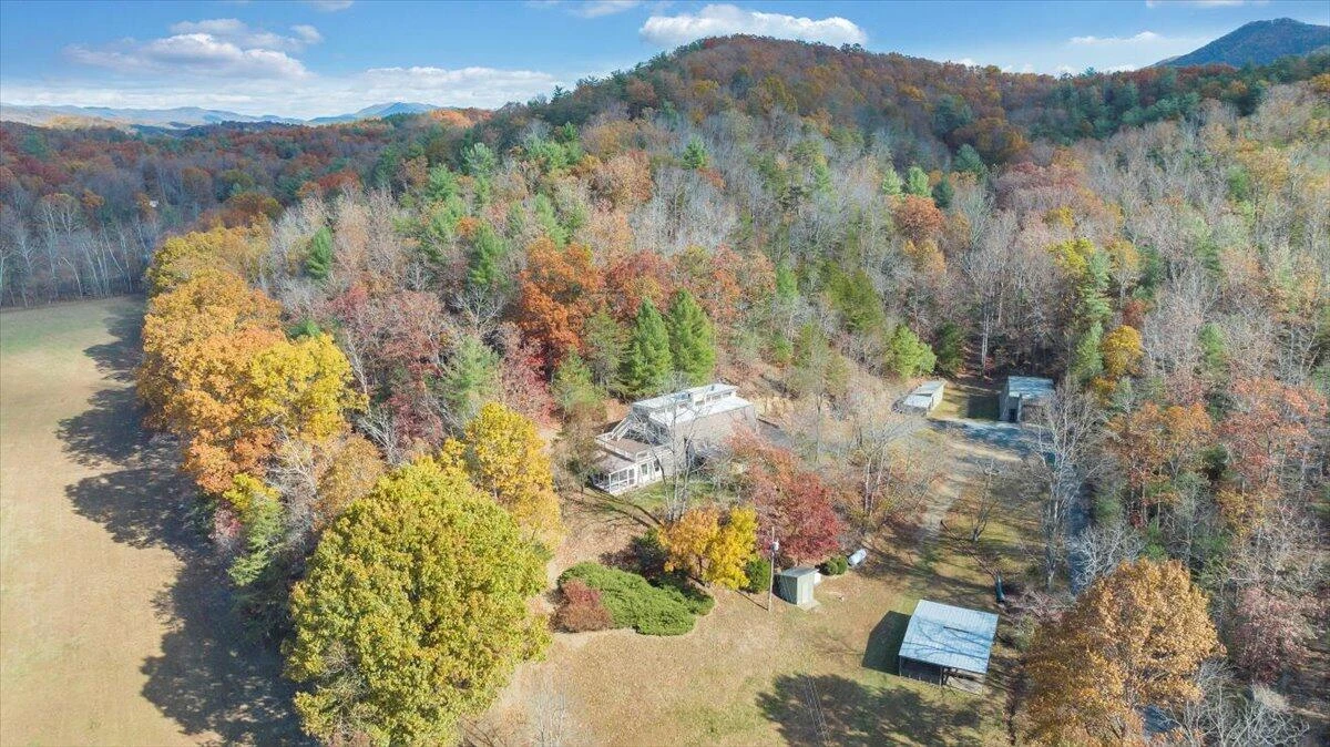 549 Clydes RD - Photo 90