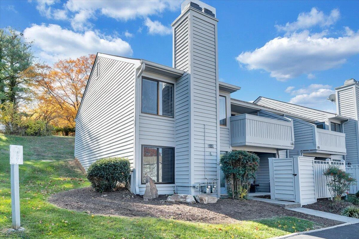 2447 Post Oak RD - Photo 3