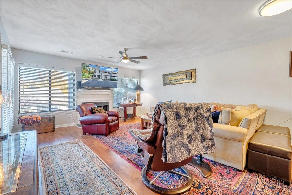 2447 Post Oak RD - Photo 8