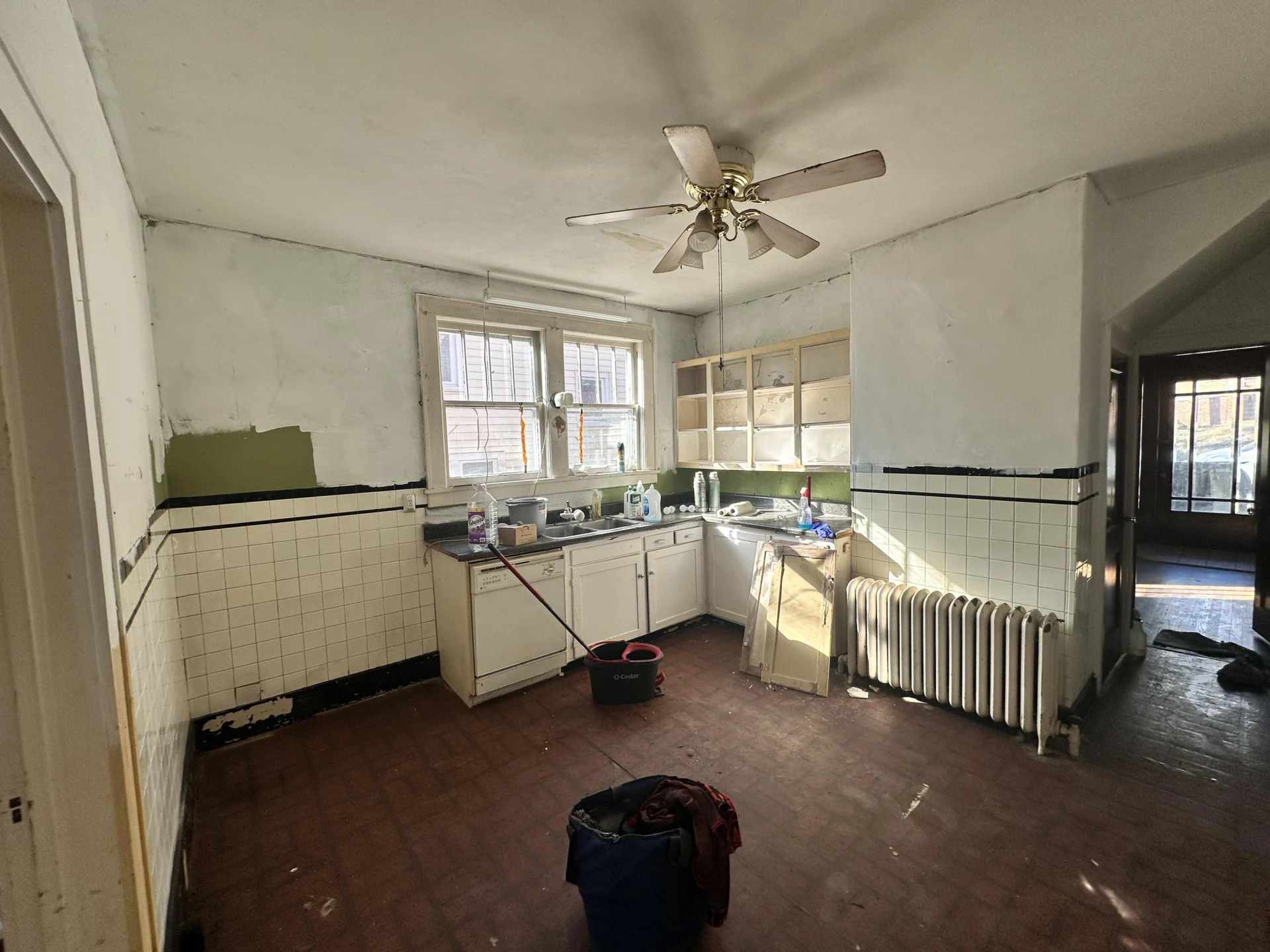 1317 Tazewell AVE SE - Photo 4