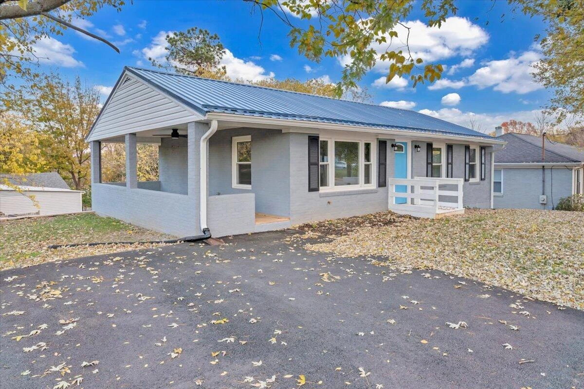 515 South ST - Photo 2