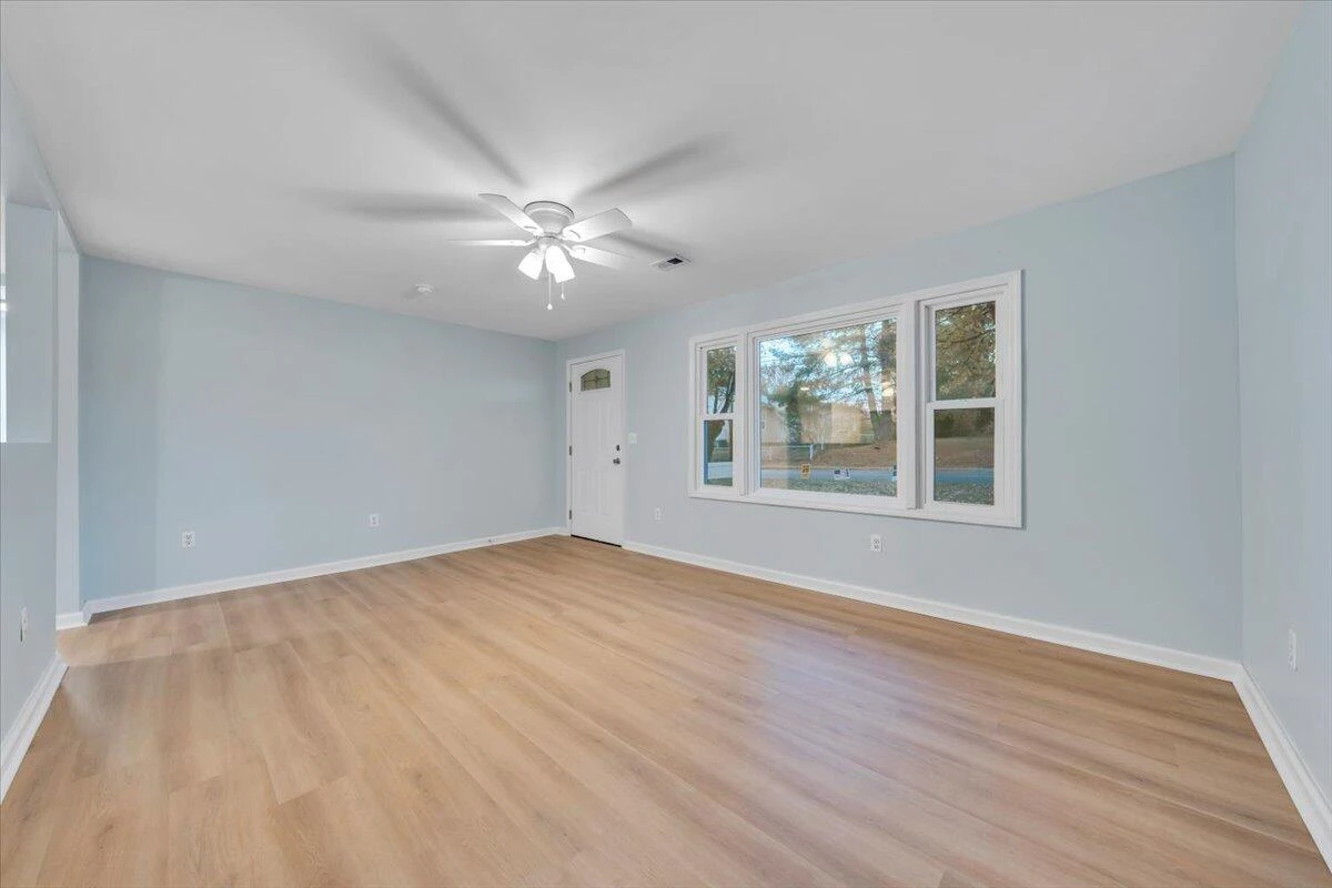 515 South ST - Photo 3