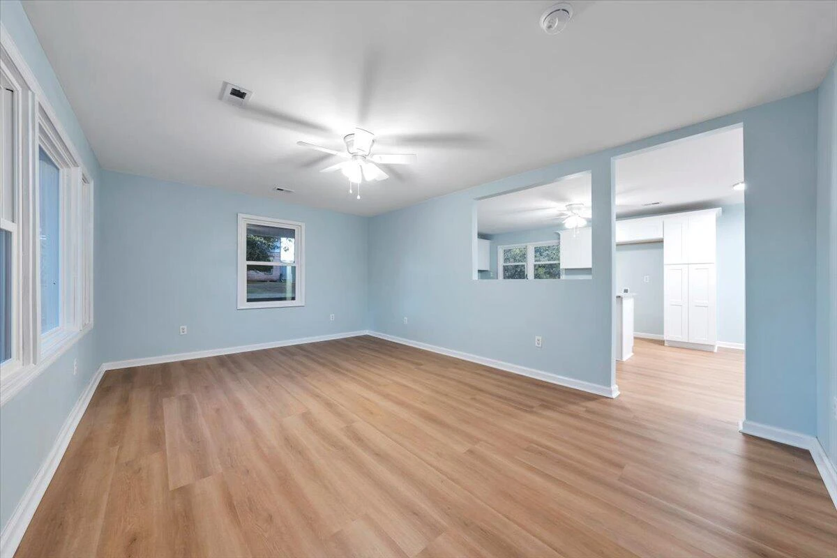 515 South ST - Photo 5
