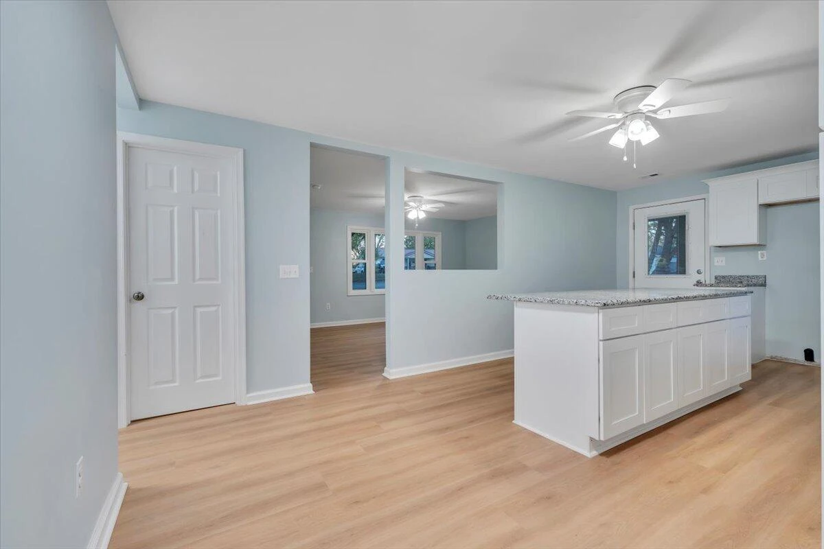515 South ST - Photo 6