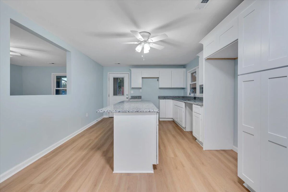515 South ST - Photo 7