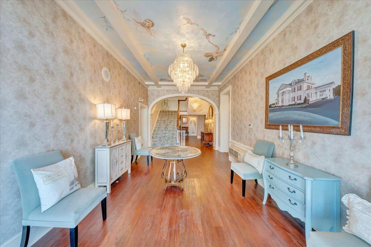 812 E MAIN ST - Photo 7
