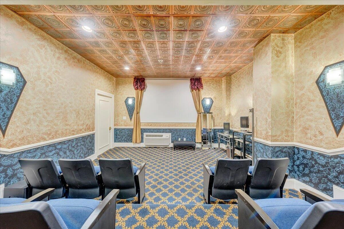 812 E Main ST - Photo 14