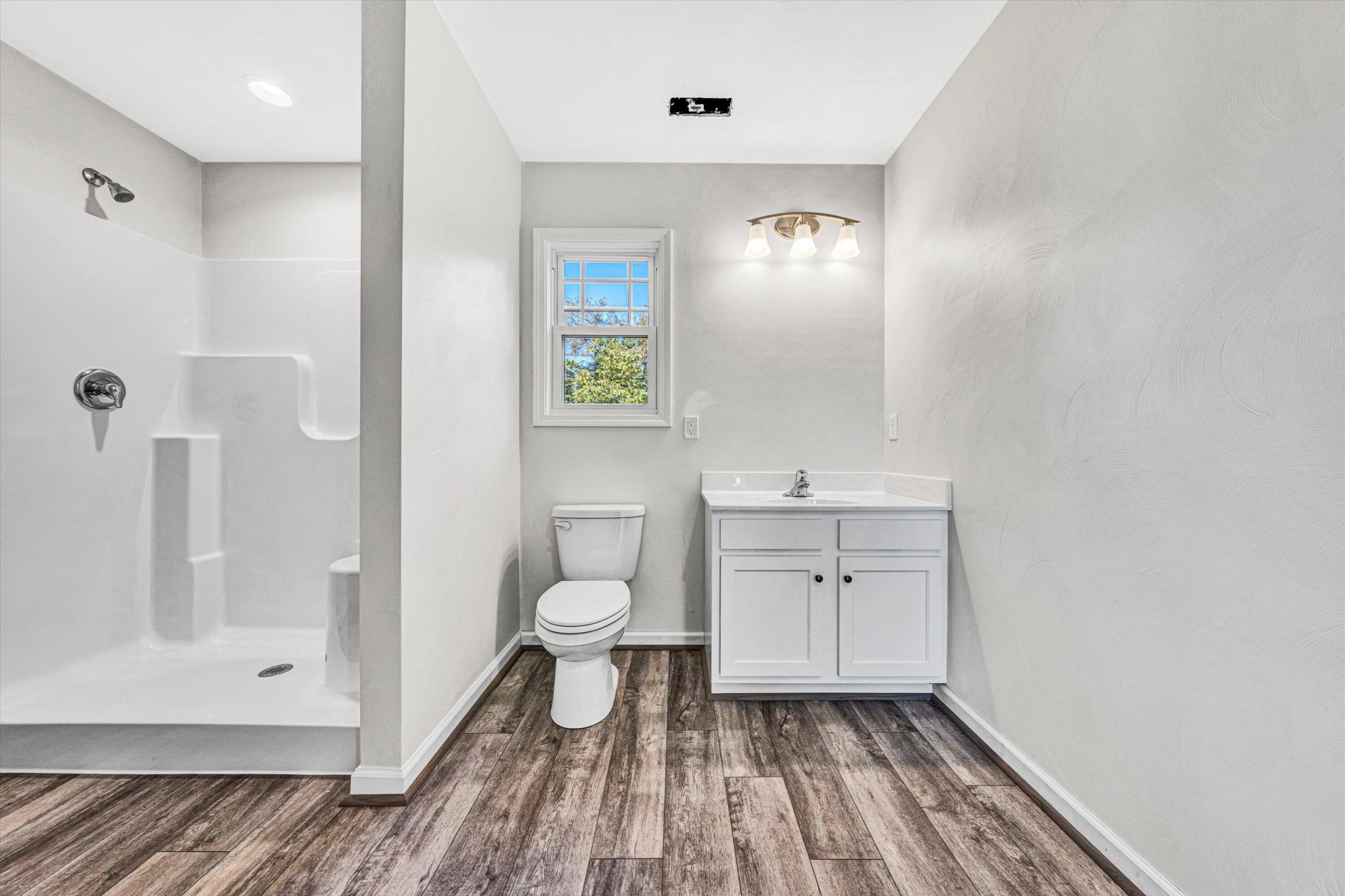 1448 Archbold AVE NE - Photo 17