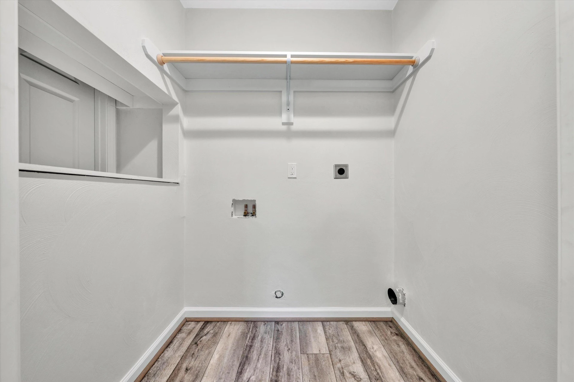 1448 Archbold AVE NE - Photo 19