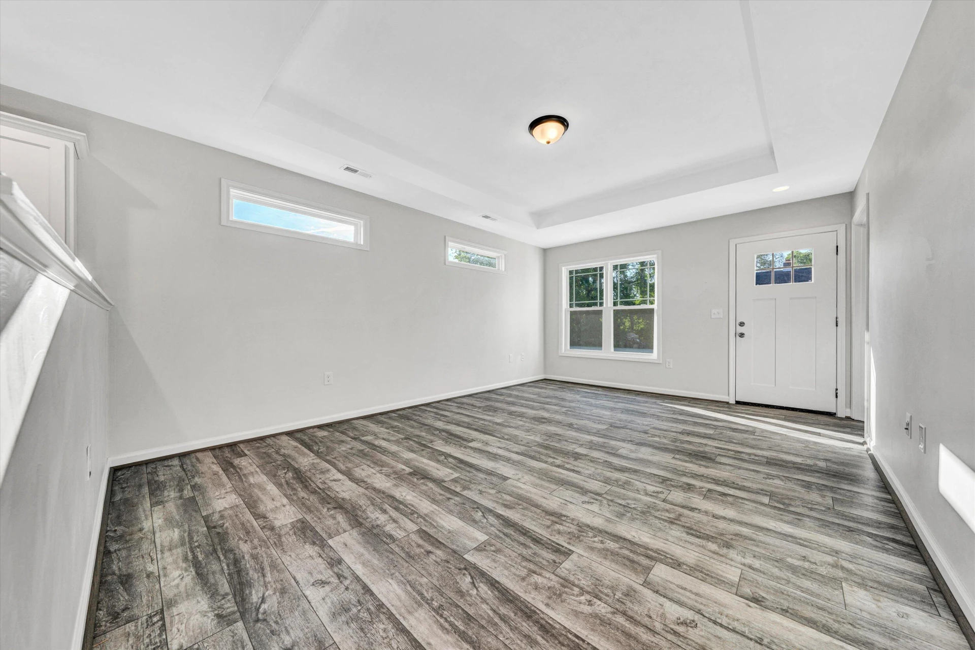 1448 Archbold AVE NE - Photo 6
