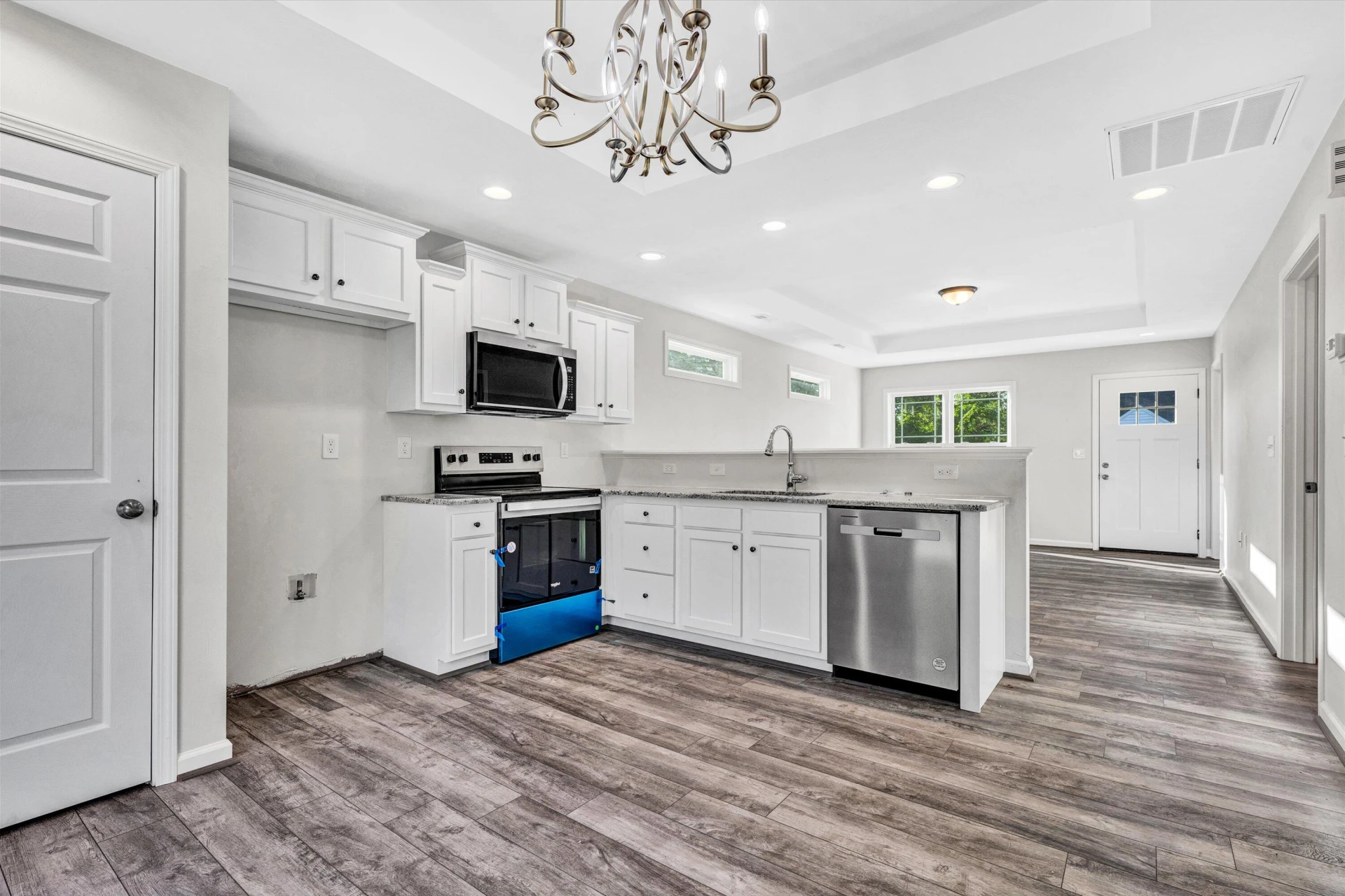 1448 Archbold AVE NE - Photo 9