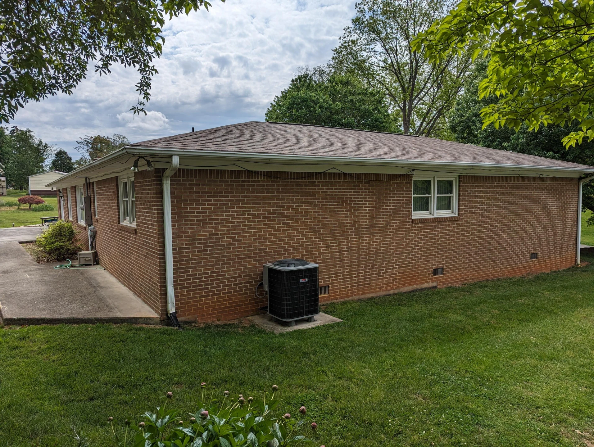 150 Lawndale ST - Photo 64