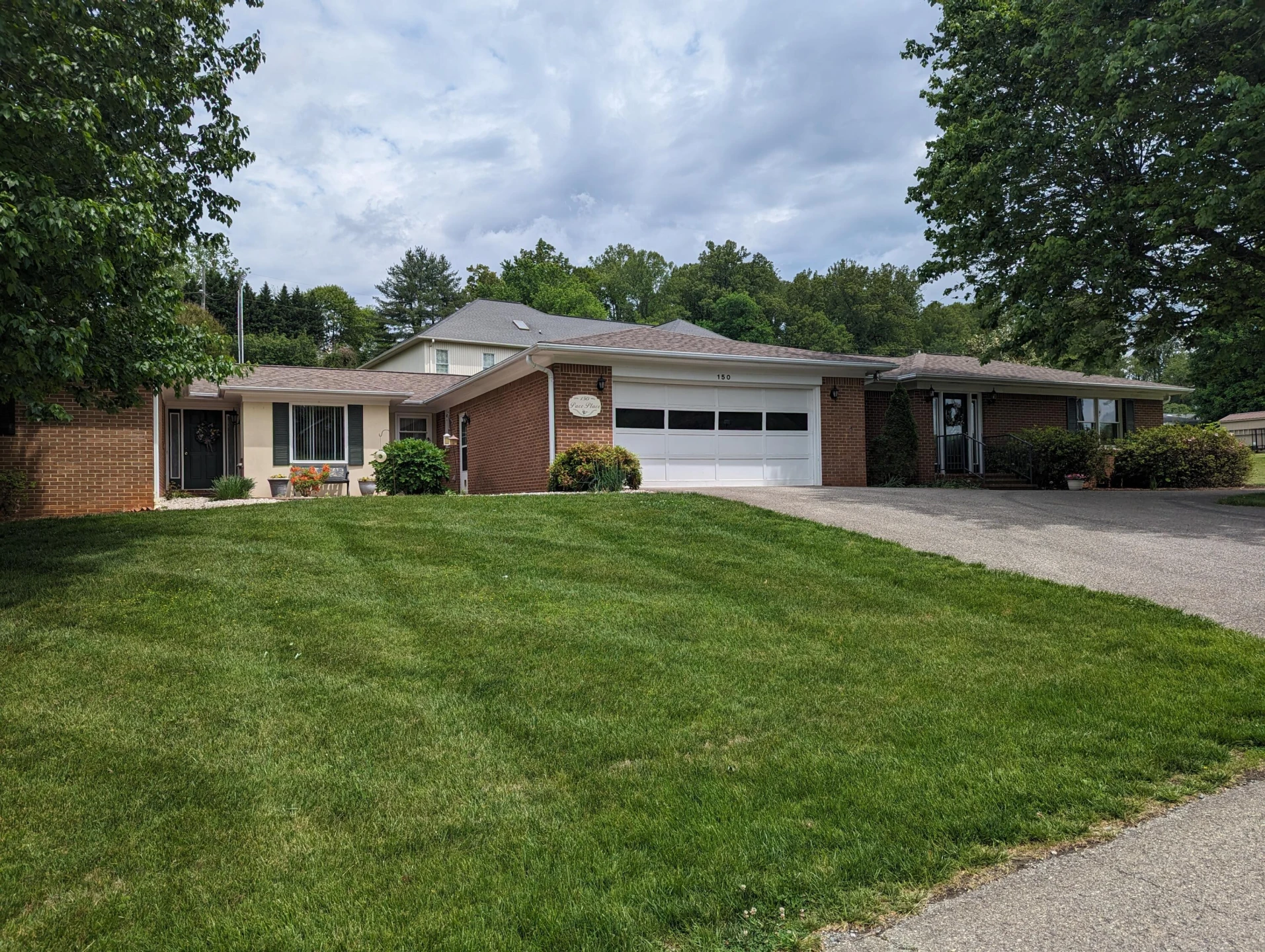 150 Lawndale ST - Photo 68