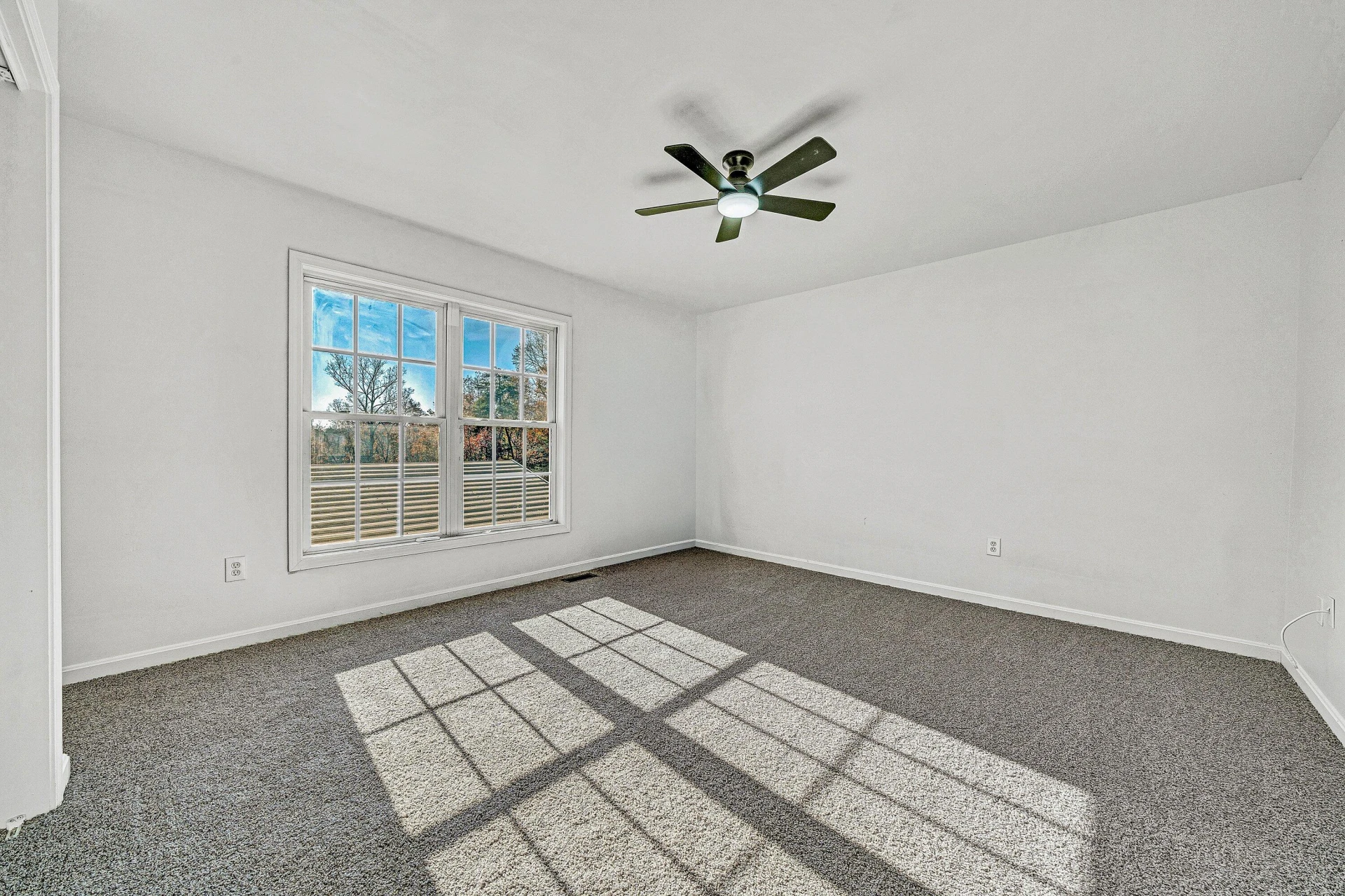 3949 Diamond Hill RD - Photo 10
