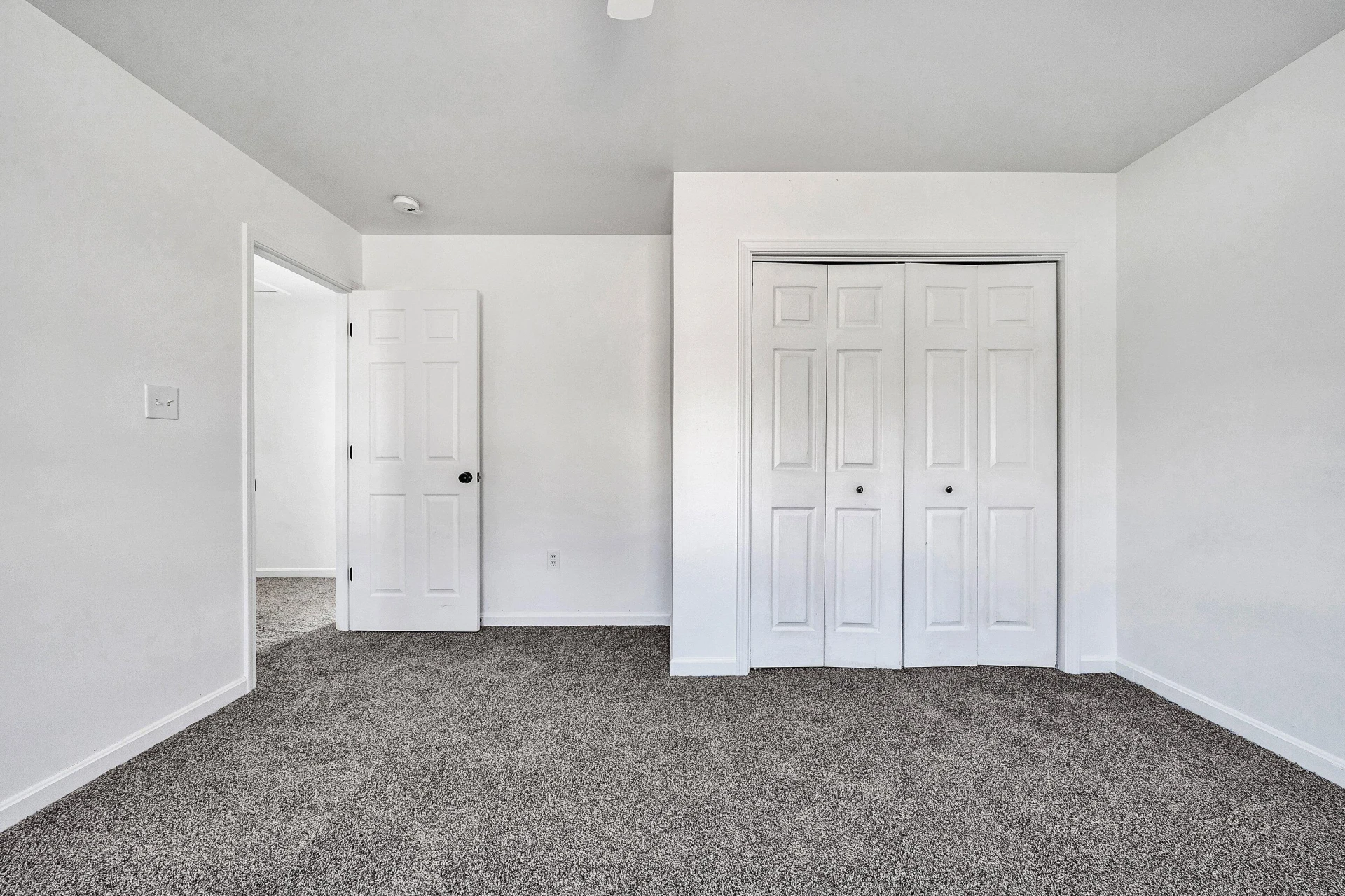 3949 Diamond Hill RD - Photo 14