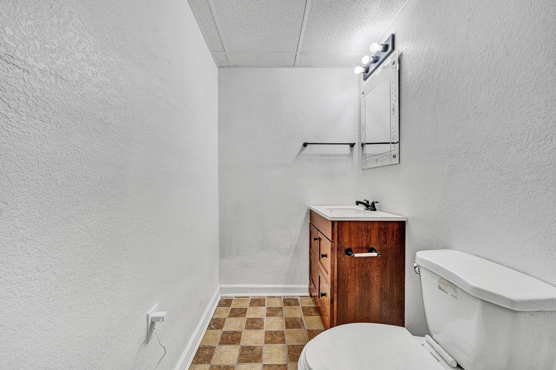 3949 Diamond Hill RD - Photo 22