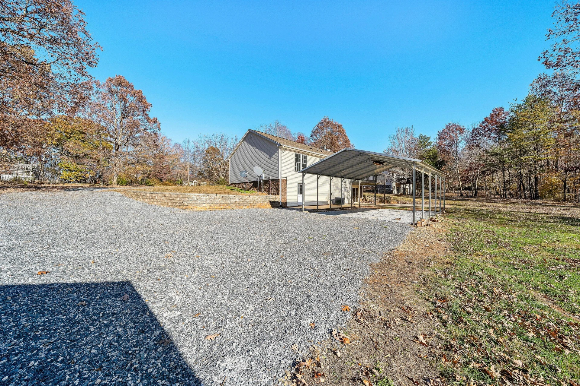 3949 Diamond Hill RD - Photo 28