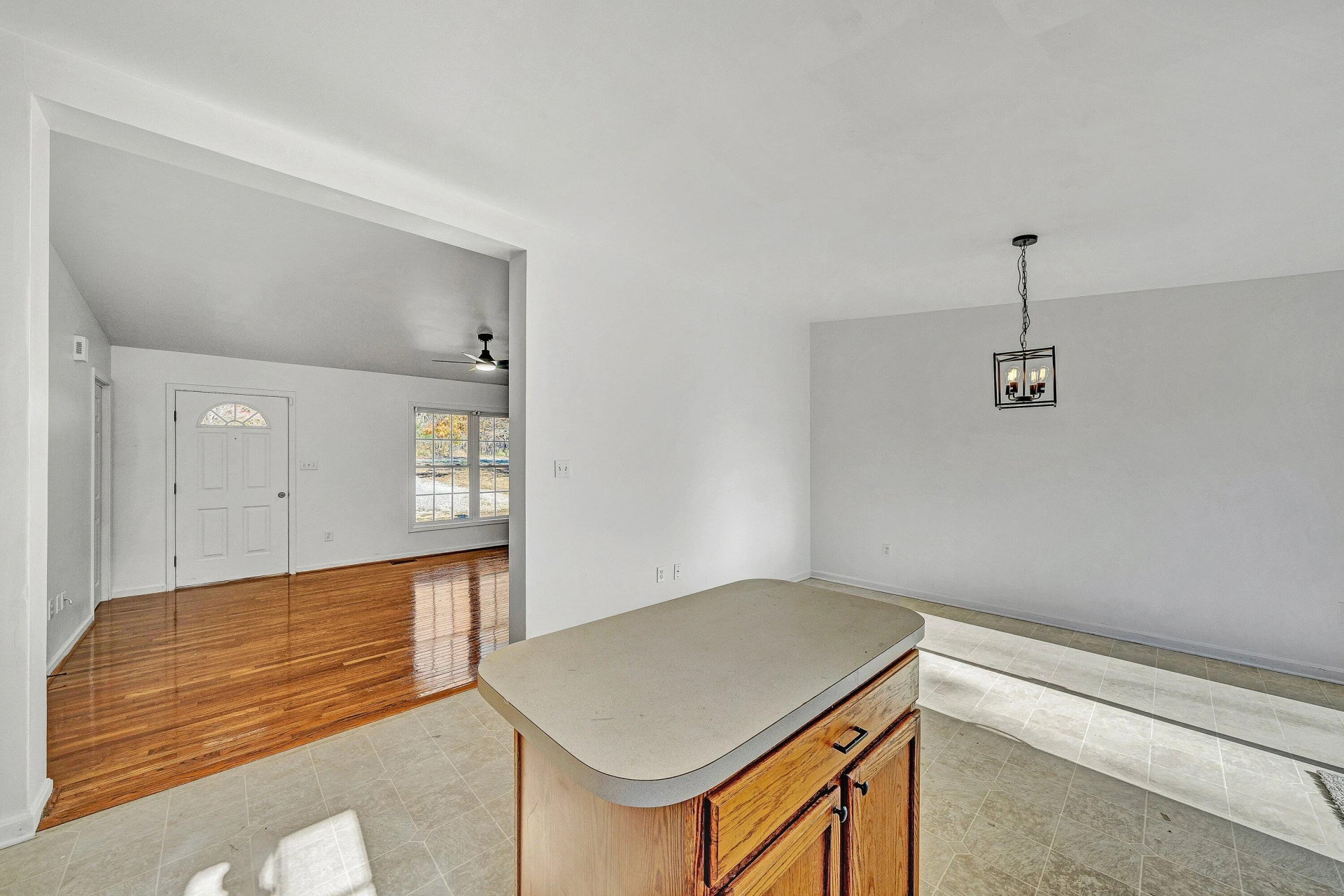 3949 Diamond Hill RD - Photo 6