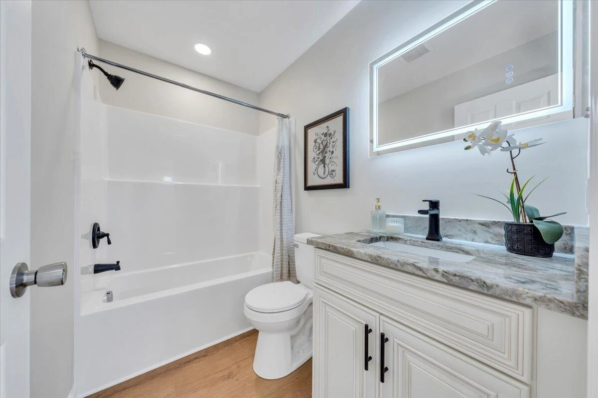 3527 Troutland AVE NW - Photo 21