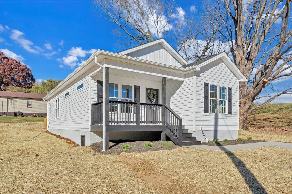 3527 Troutland AVE NW - Photo 30