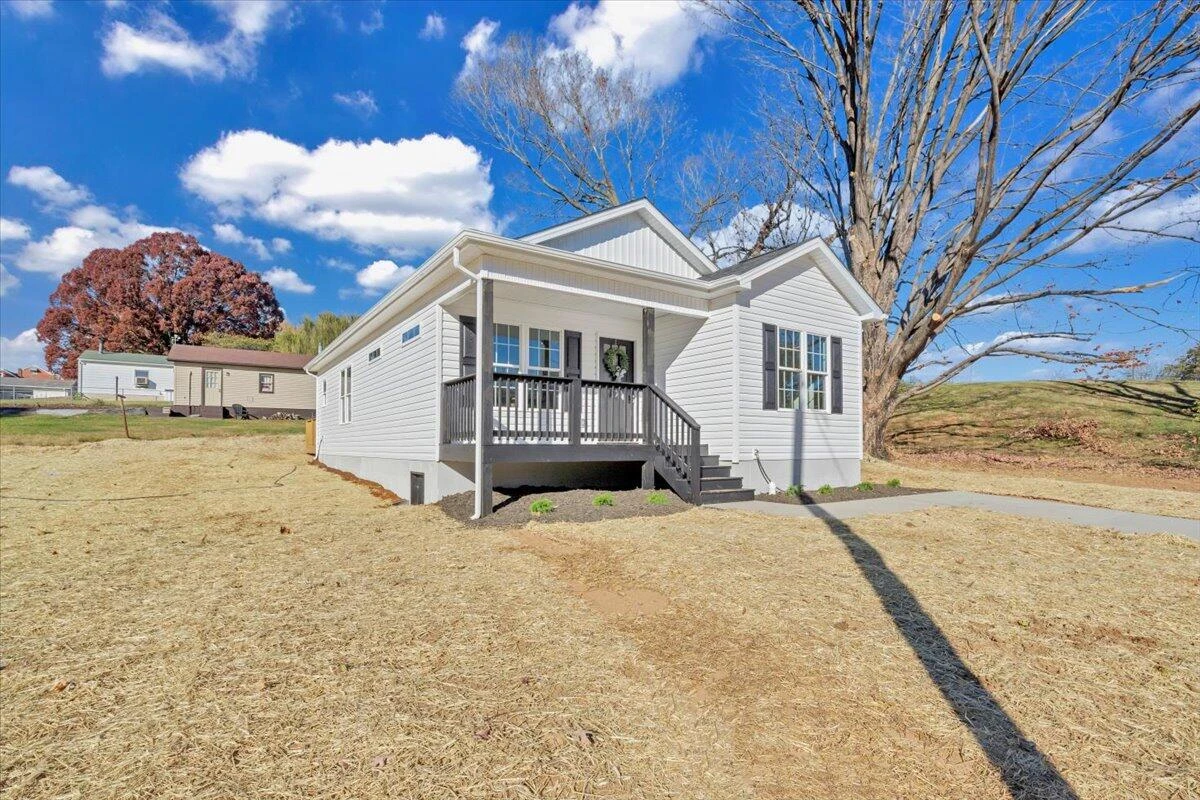3527 Troutland AVE NW - Photo 31