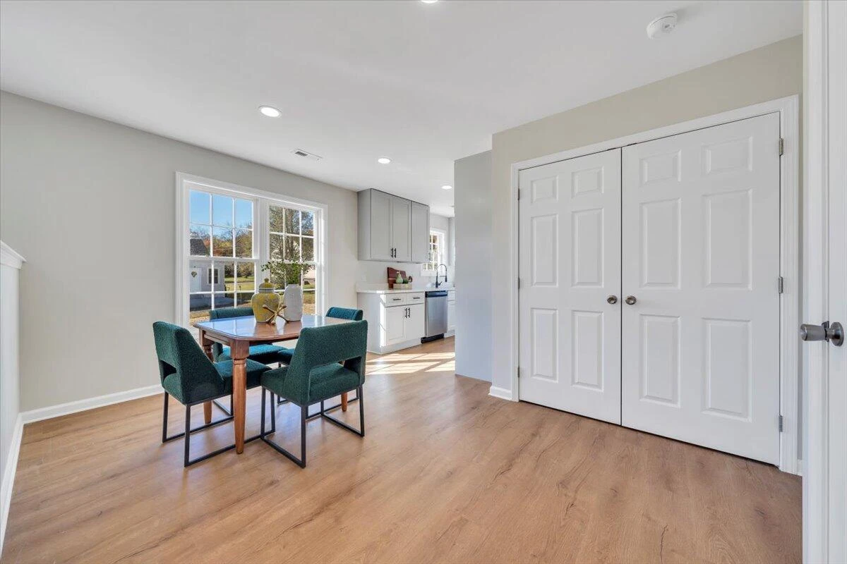3527 Troutland AVE NW - Photo 6