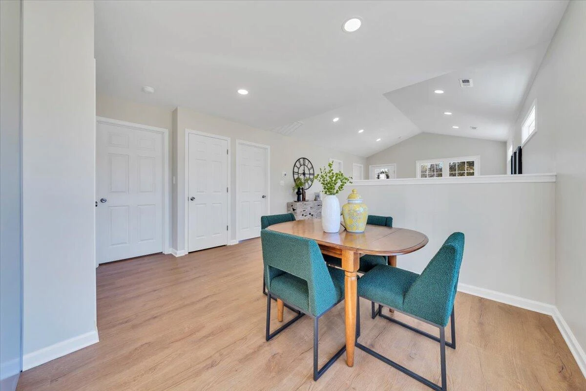 3527 Troutland AVE NW - Photo 9