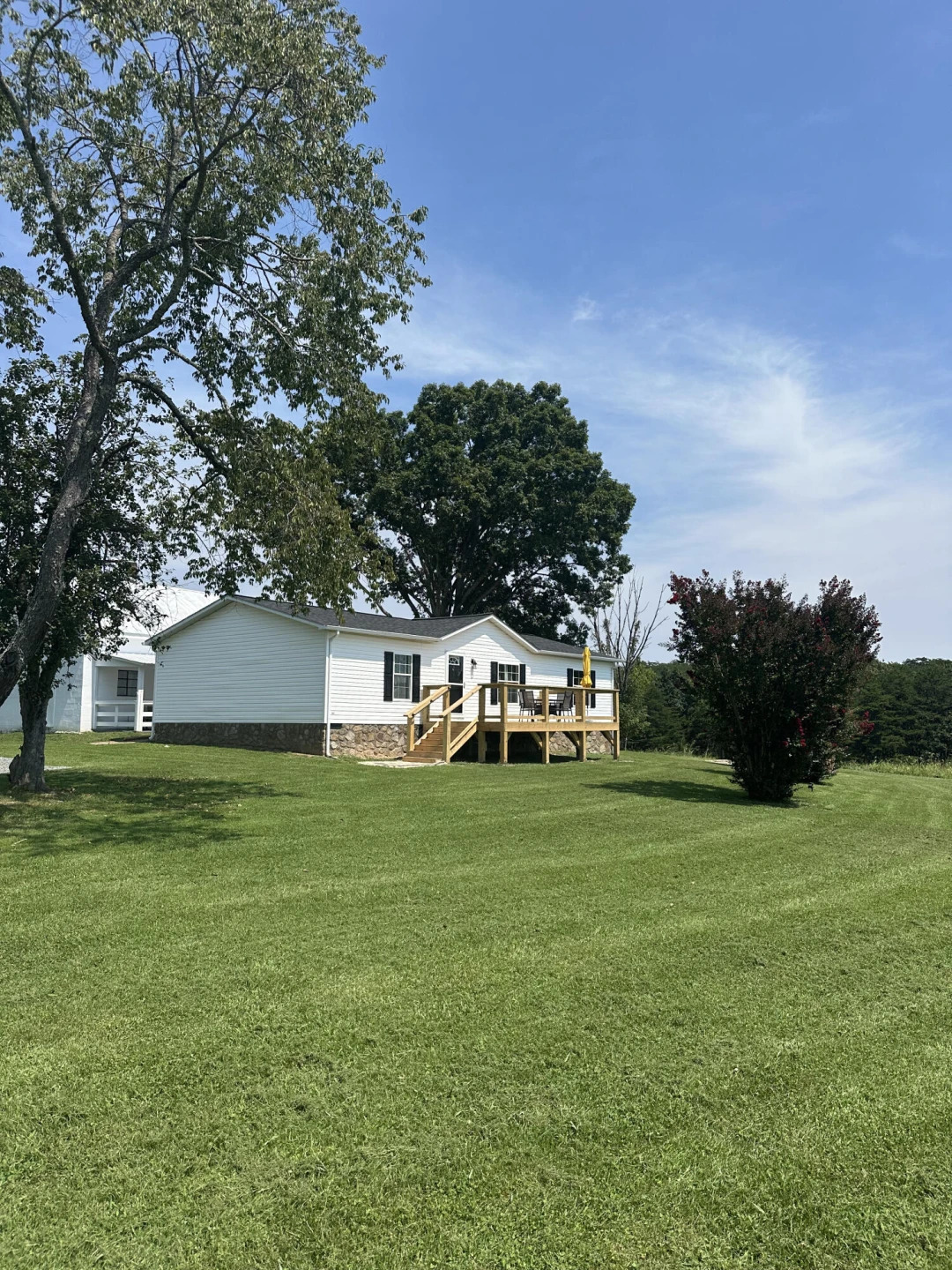 220 Camp Fincastle LN