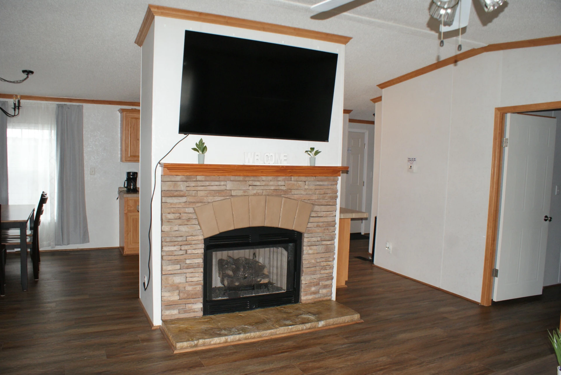 220 Camp Fincastle LN - Photo 8