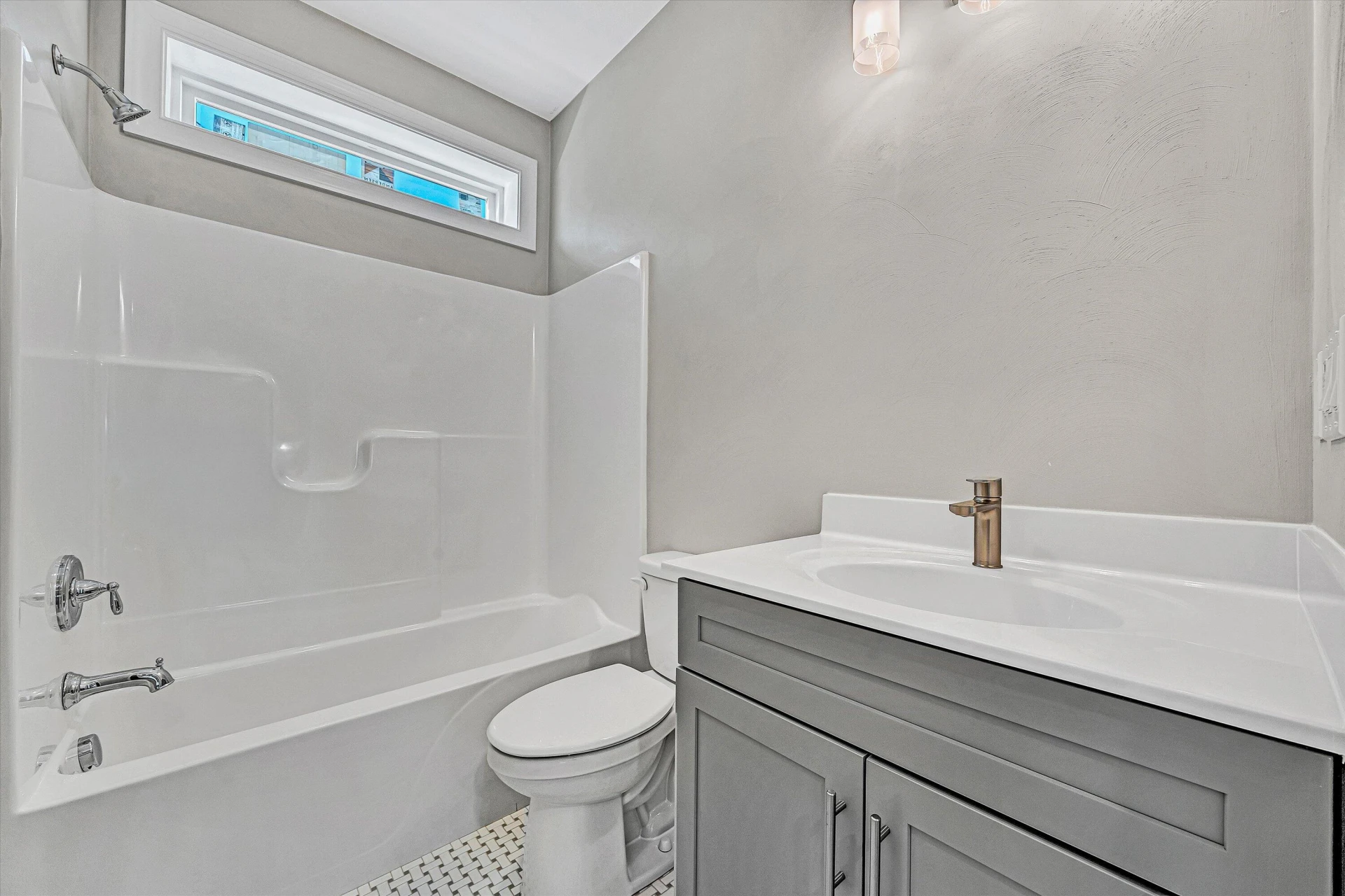 1120 Monterey RD NE - Photo 19