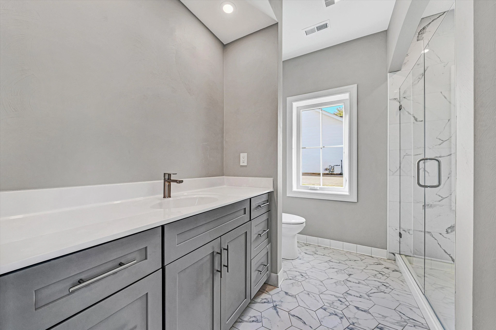 1120 Monterey RD NE - Photo 21