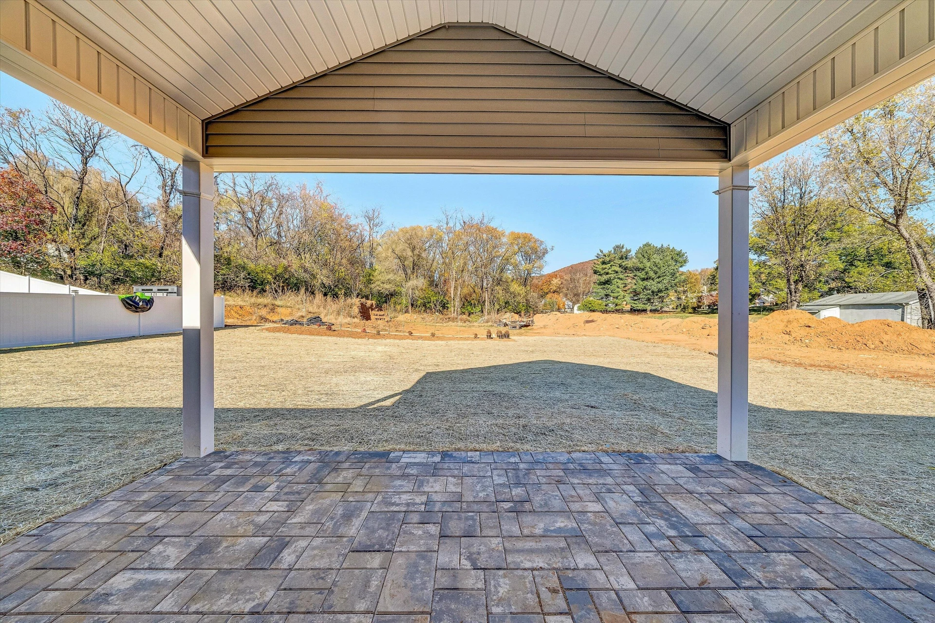 1120 Monterey RD NE - Photo 24