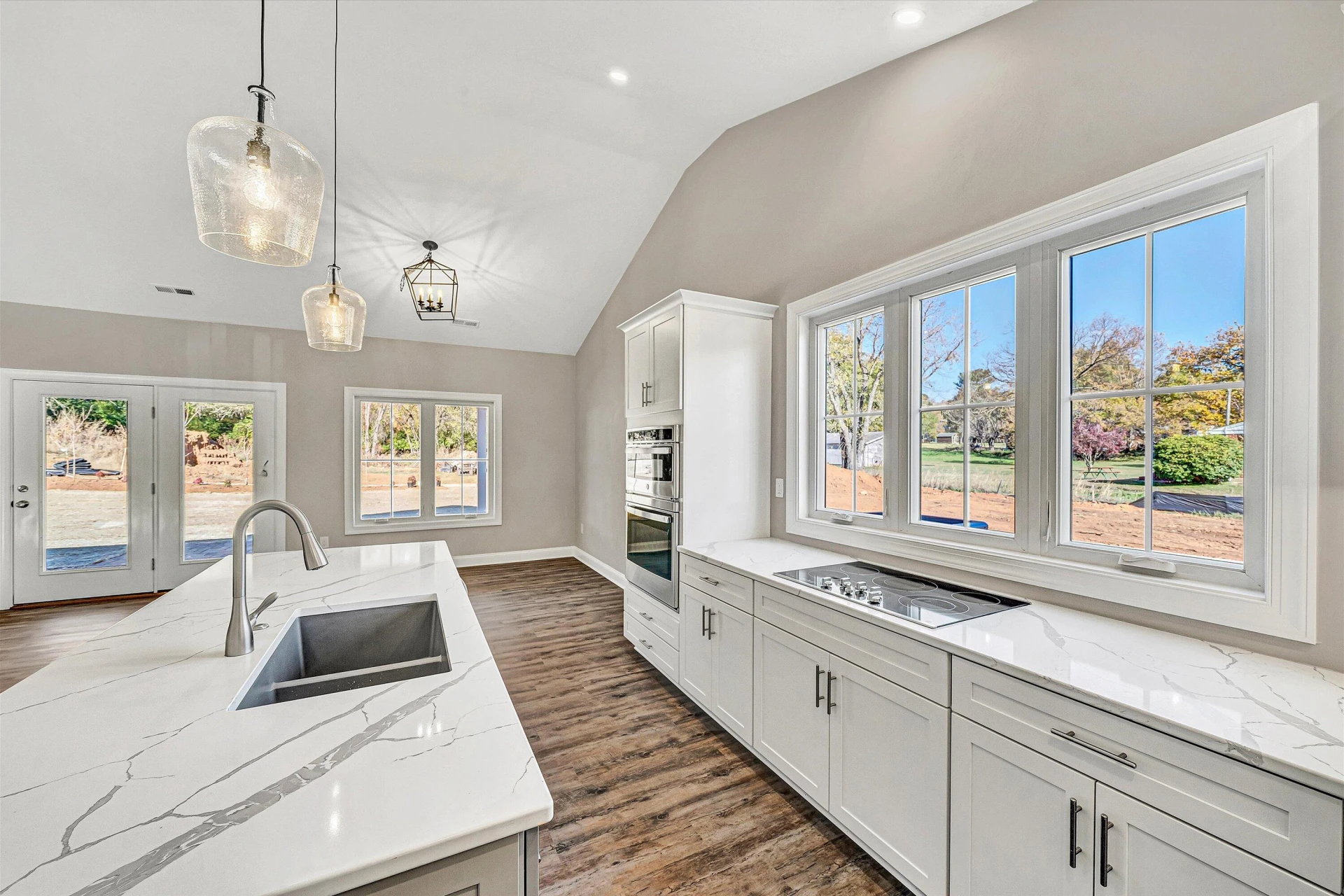 1120 Monterey RD NE - Photo 9