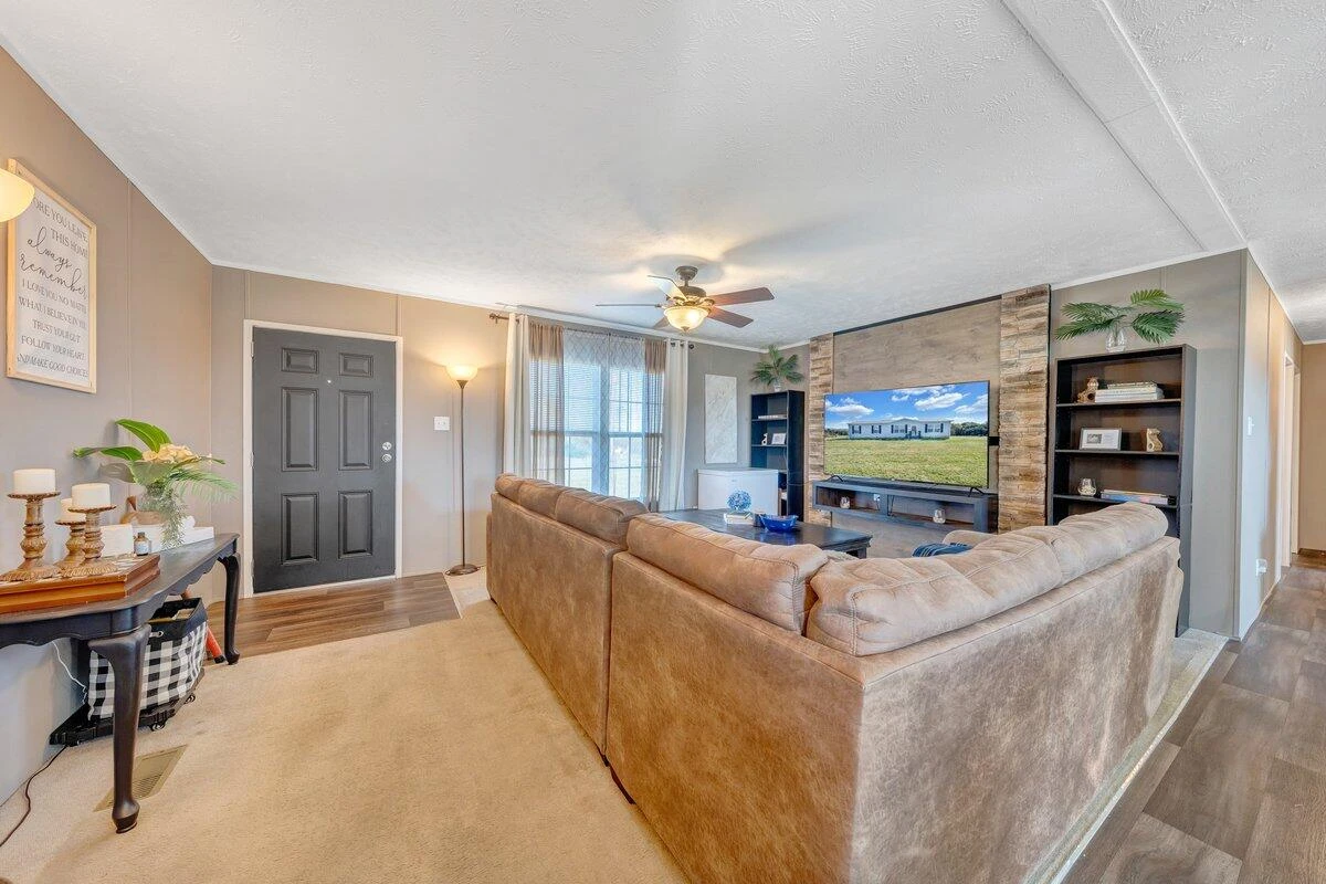 538 Long Horne RD - Photo 3