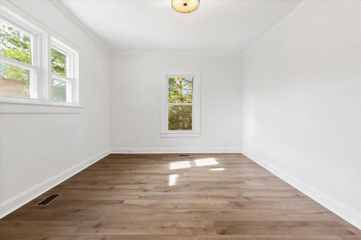 118 NE 6th ST NE - Photo 41