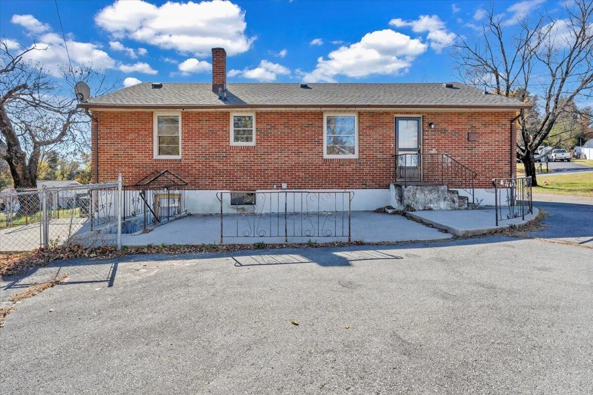 4605 PEACH TREE DR NW - Photo 30