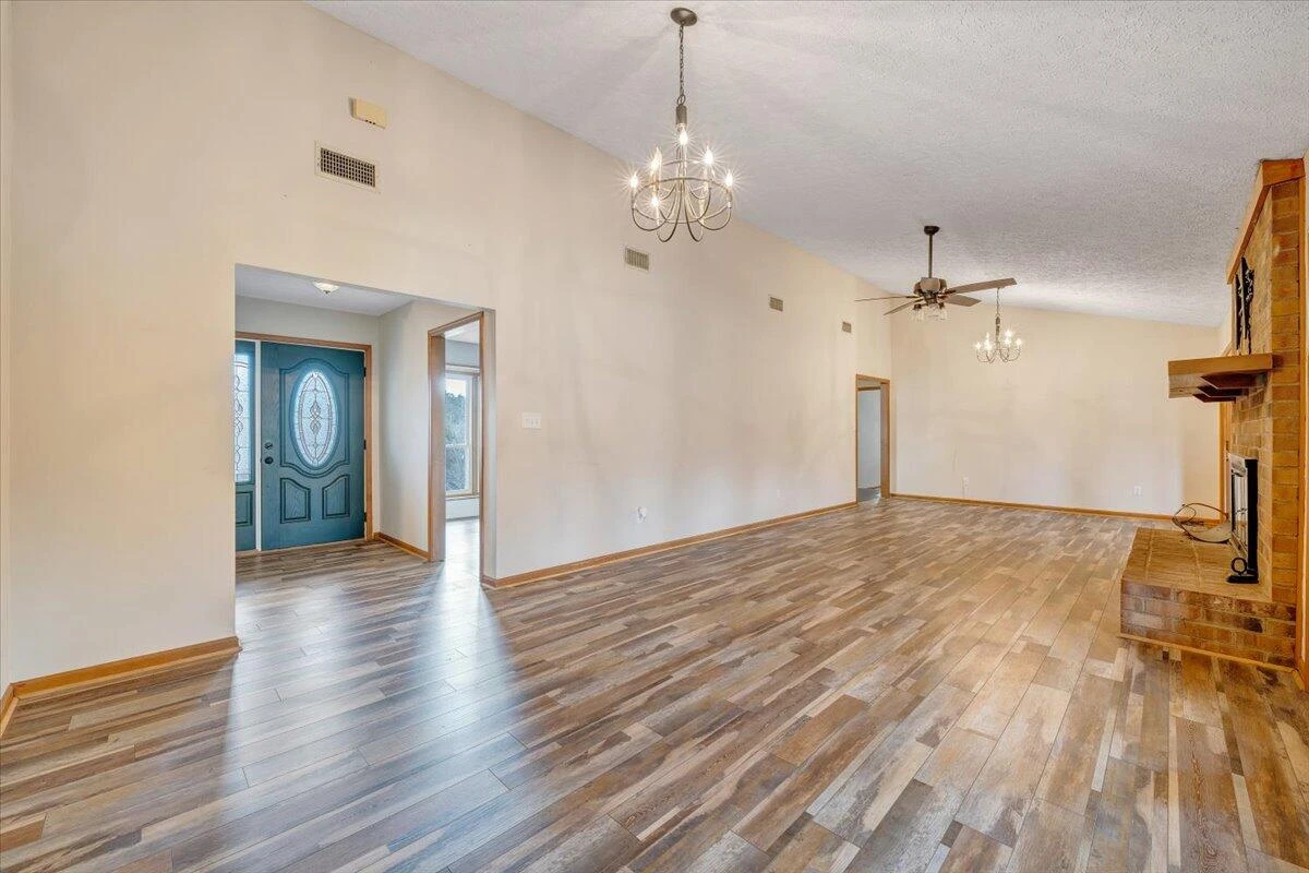 112 Donegal LN - Photo 12