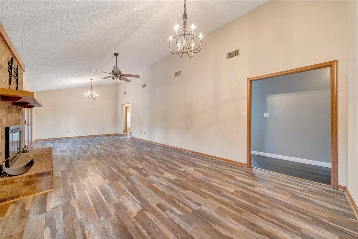 112 Donegal LN - Photo 13