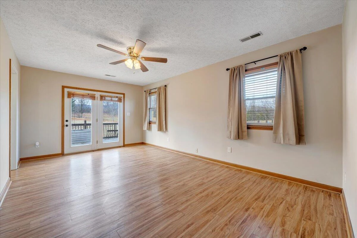 112 Donegal LN - Photo 25