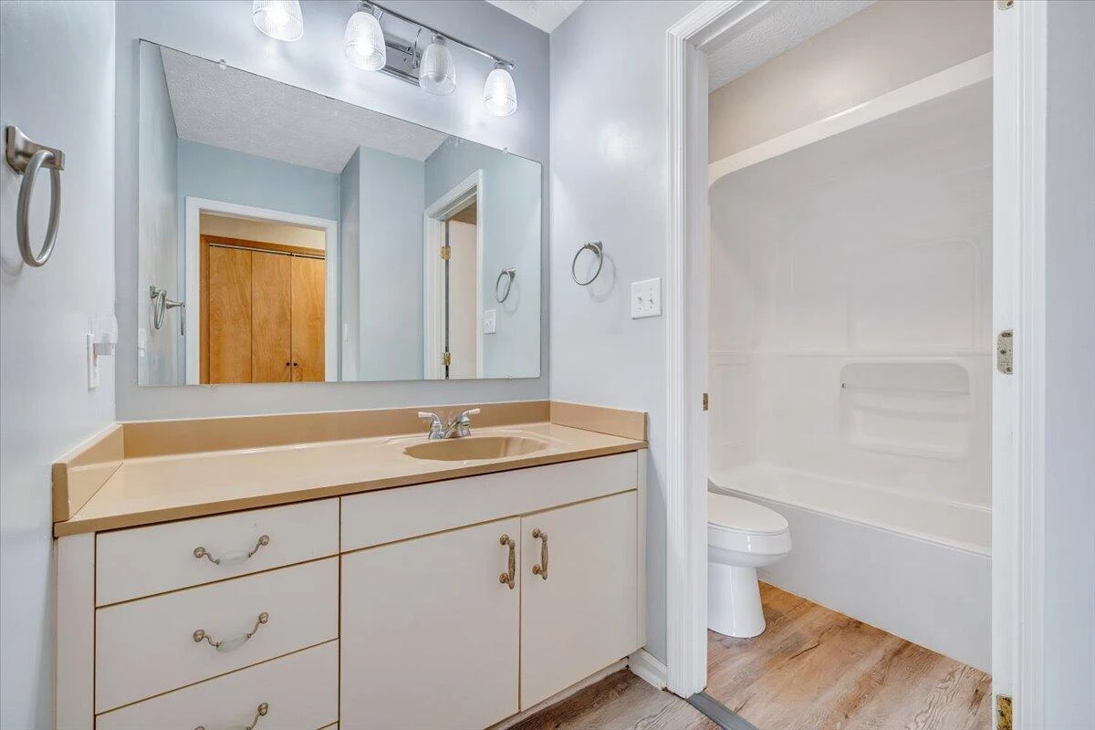 112 Donegal LN - Photo 29