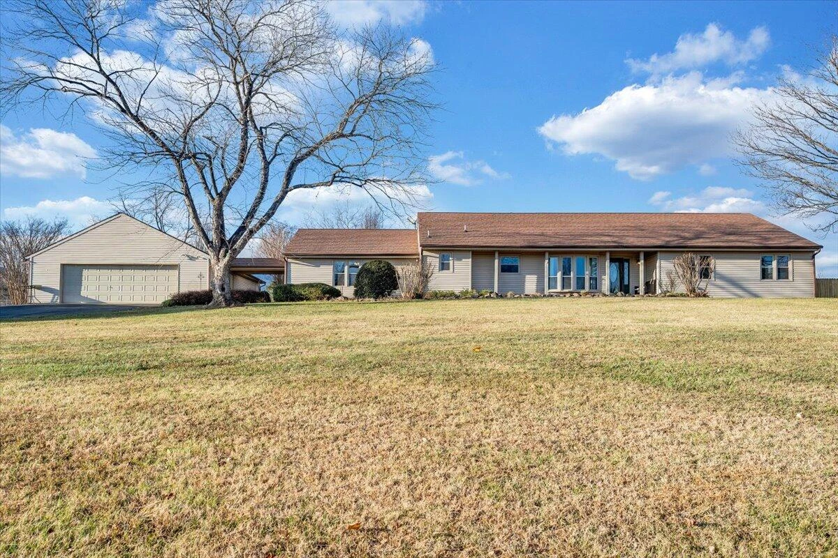 112 Donegal LN - Photo 3