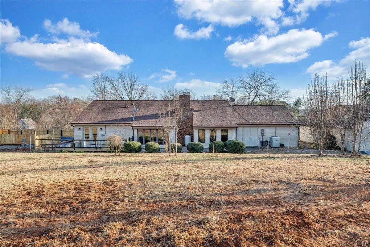 112 Donegal LN - Photo 38