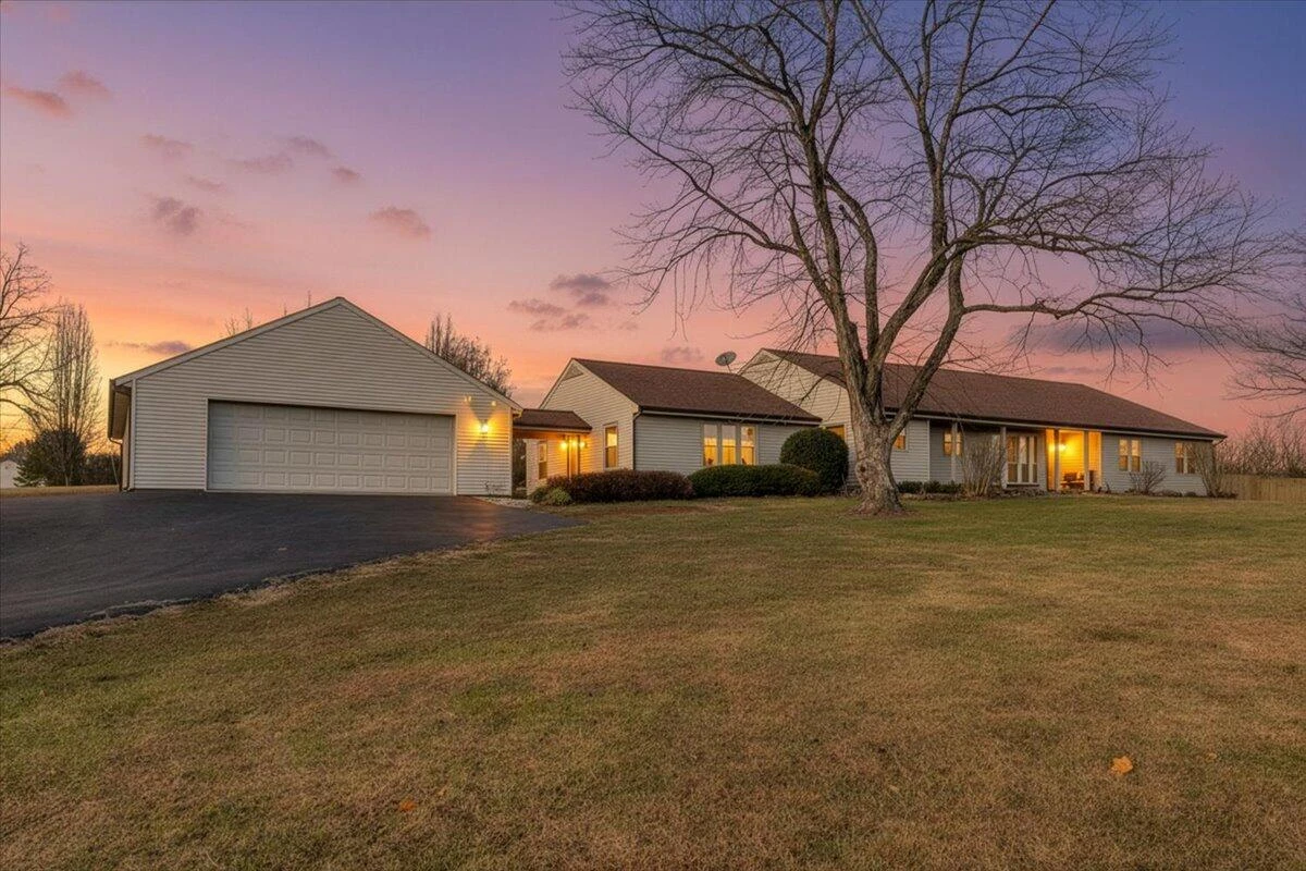 112 Donegal LN - Photo 4