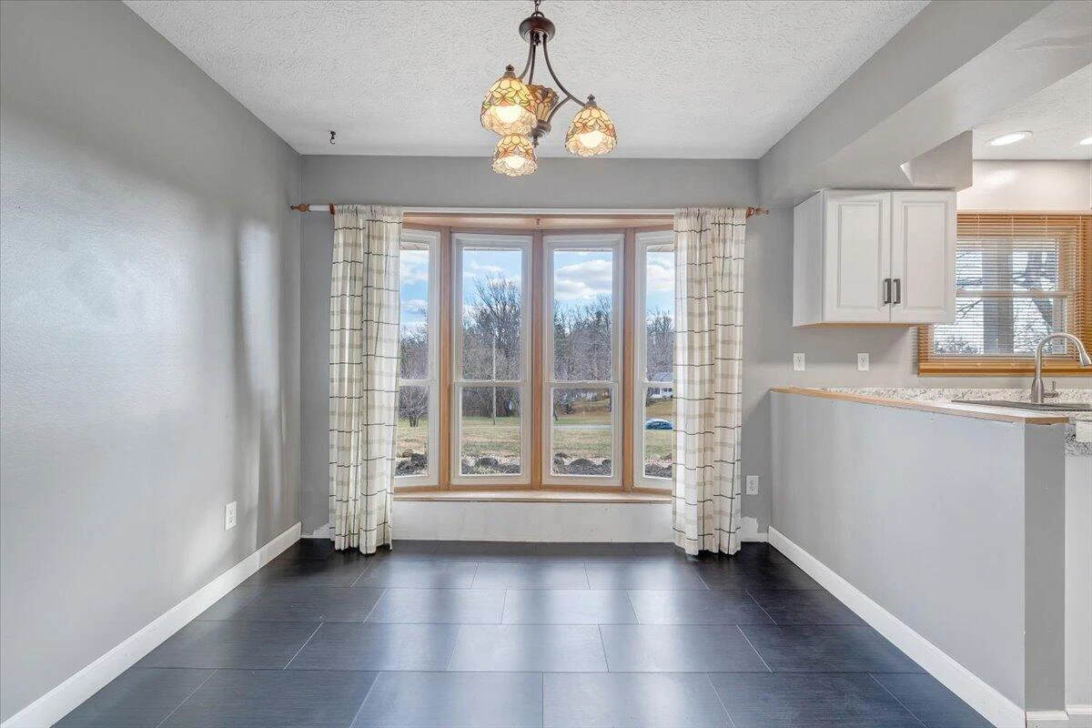 112 Donegal LN - Photo 8