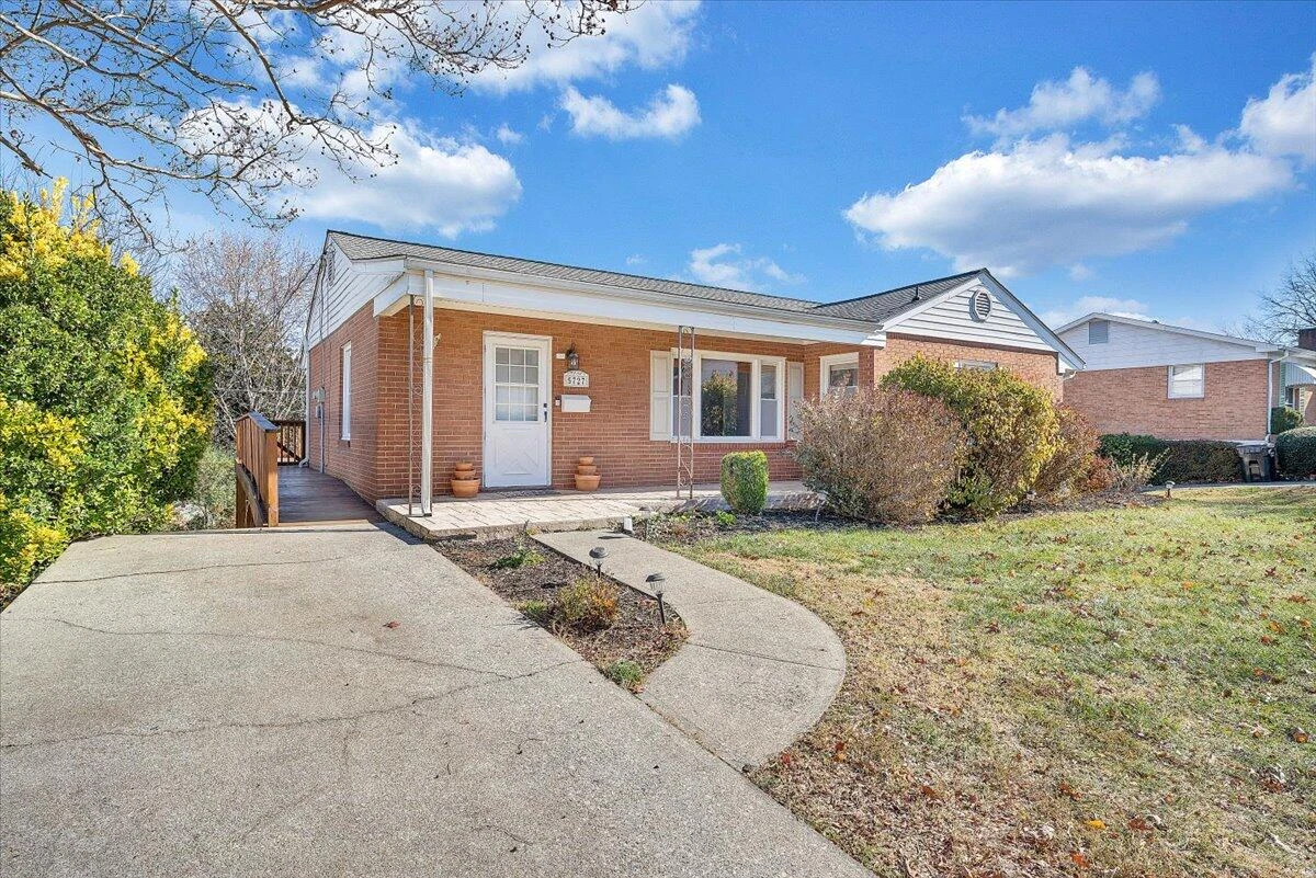 5727 Santa Anita TER - Photo 46