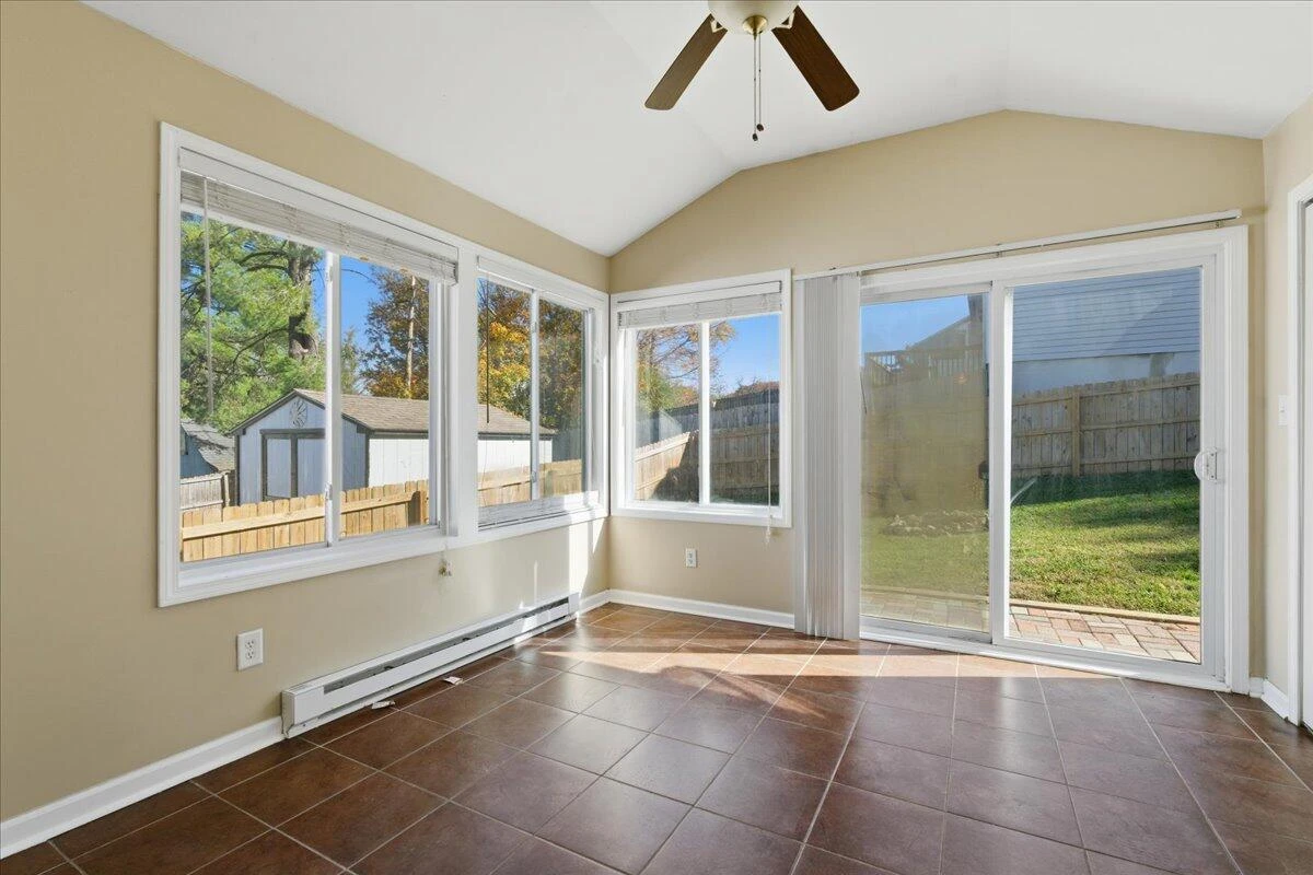 3760 Melcher ST SE - Photo 16