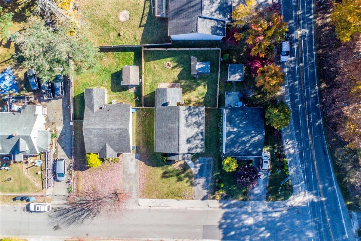 3760 Melcher ST SE - Photo 32